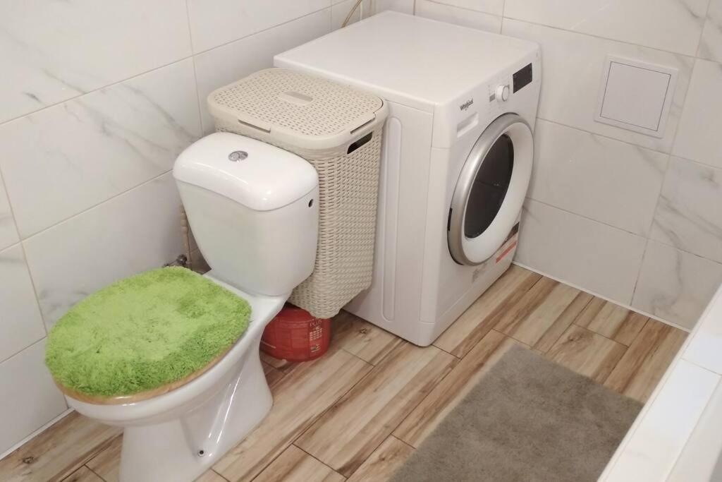 Cely Dum S Vybavenou Kuchyni, Koupelna S Virivkou Casa vacanze