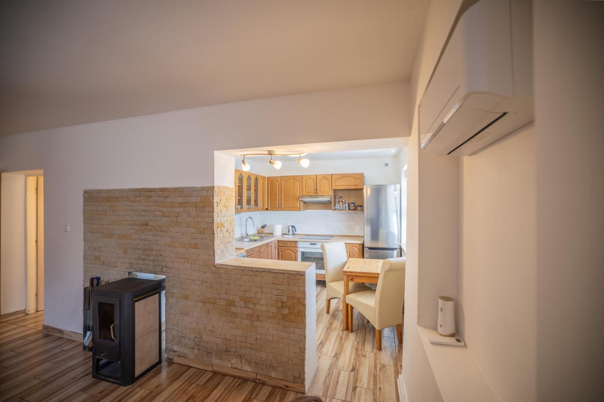 Cely Dum S Vybavenou Kuchyni, Koupelna S Virivkou Casa vacanze